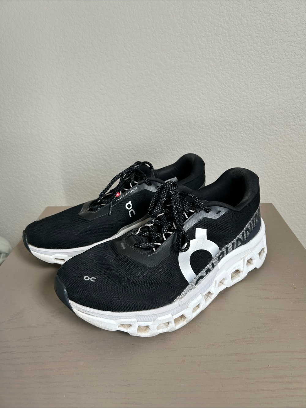 On Running Black and White Men's Athletic Shoes
